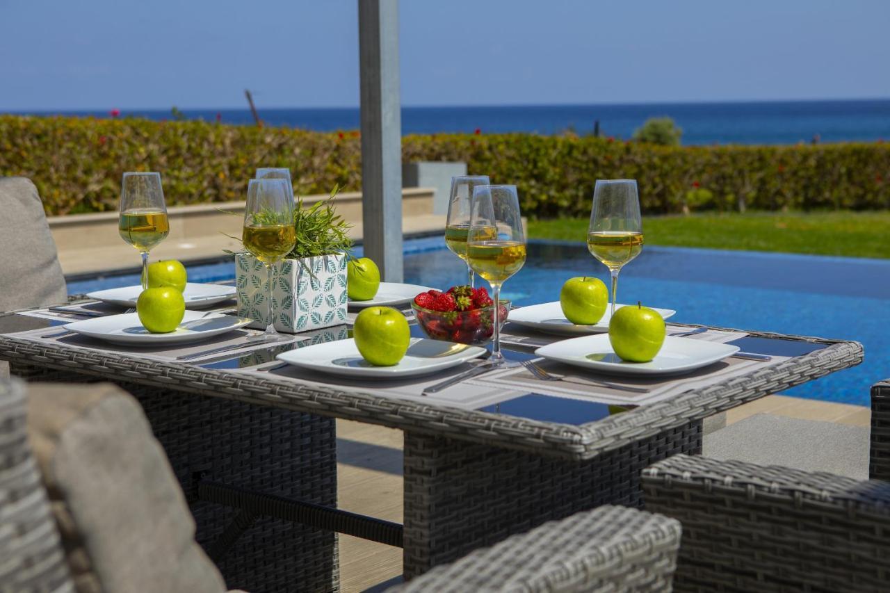 Protaras Seafront Villa Infinte Aretousa Buitenkant foto