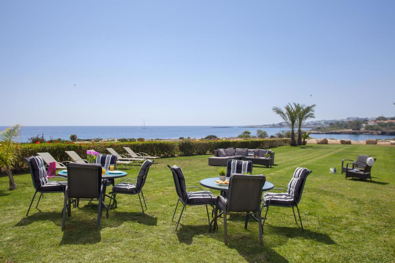 Protaras Seafront Villa Infinte Aretousa Buitenkant foto