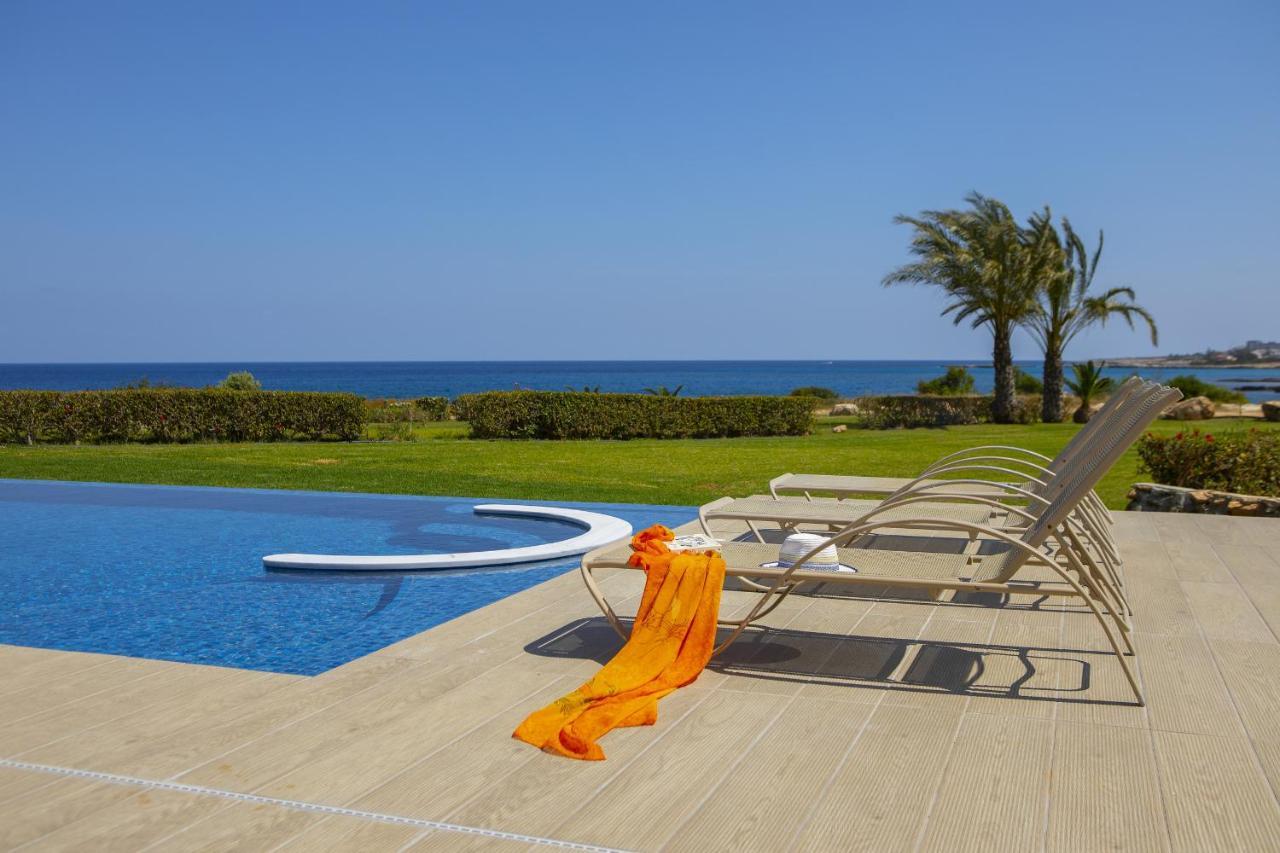 Protaras Seafront Villa Infinte Aretousa Buitenkant foto