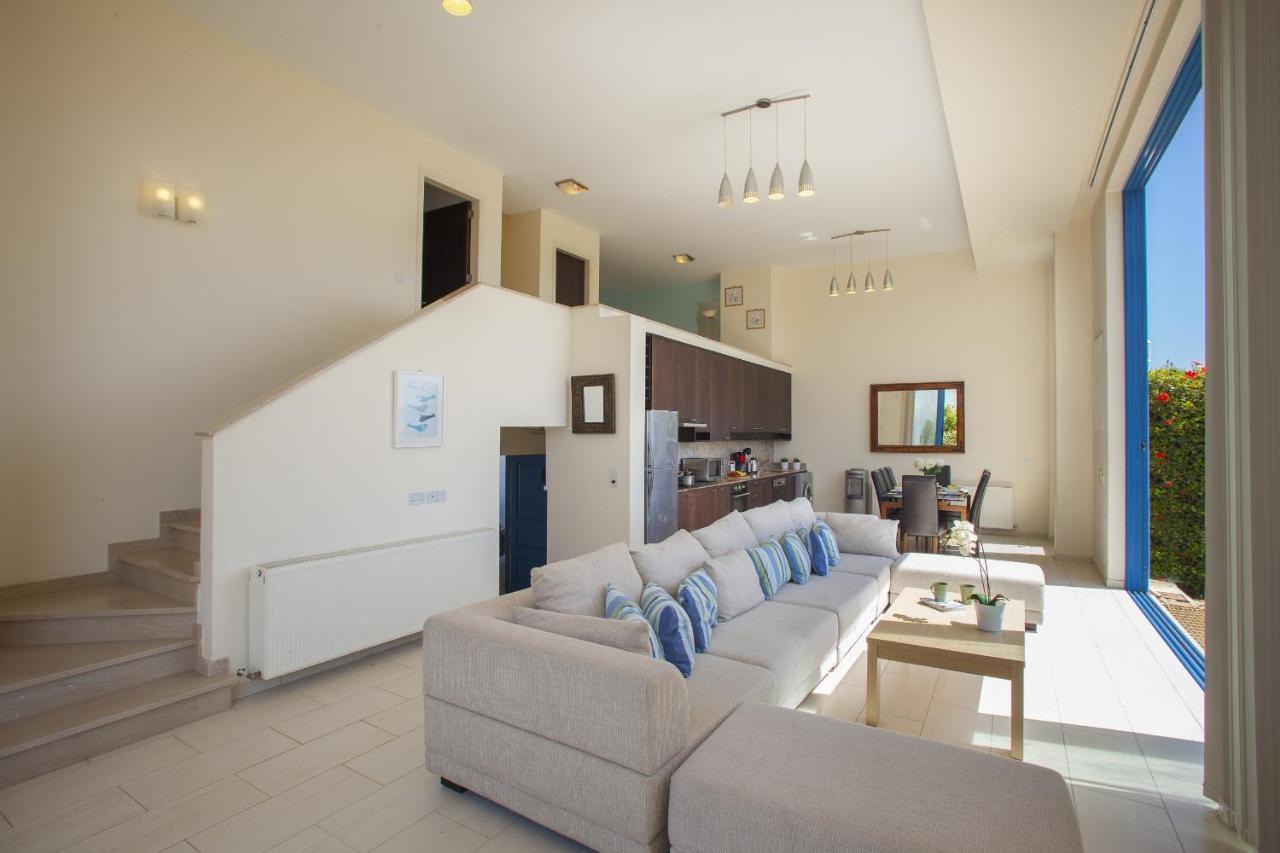 Protaras Seafront Villa Infinte Aretousa Buitenkant foto