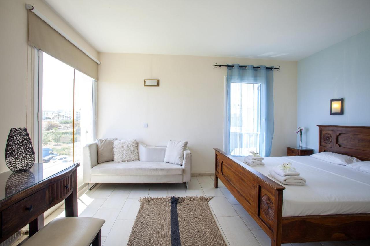 Protaras Seafront Villa Infinte Aretousa Buitenkant foto