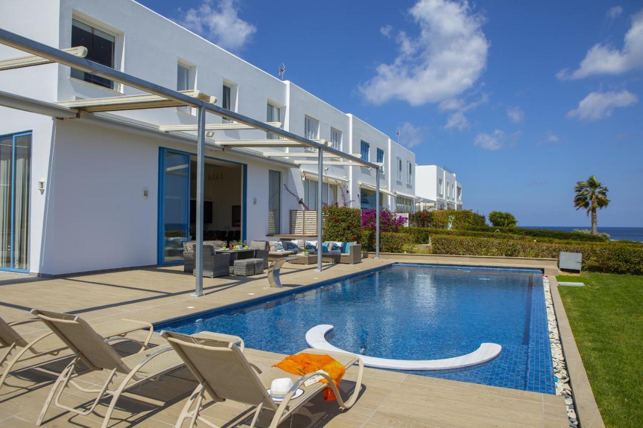 Protaras Seafront Villa Infinte Aretousa Buitenkant foto